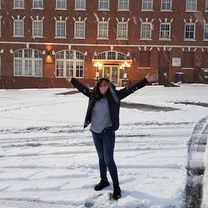 Meet your Posher, Nuri